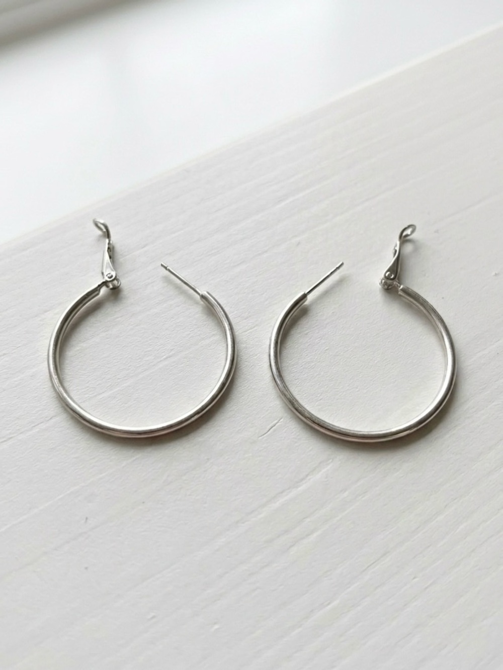 Classic Silver Tone Hoop Earrings (3.5 cm) Platinum Plated | Minimalist Jewelry - Picture 4 of 9
